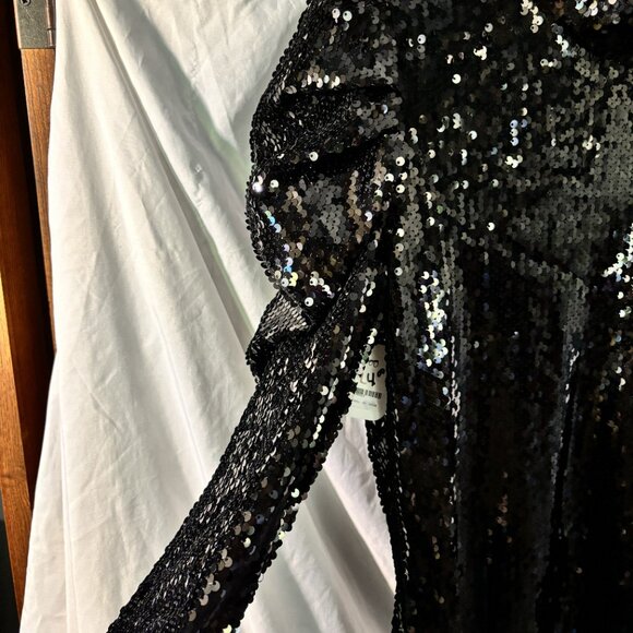 Women's Black Sequin Holiday Top Size Medium - Picture 3 of 4